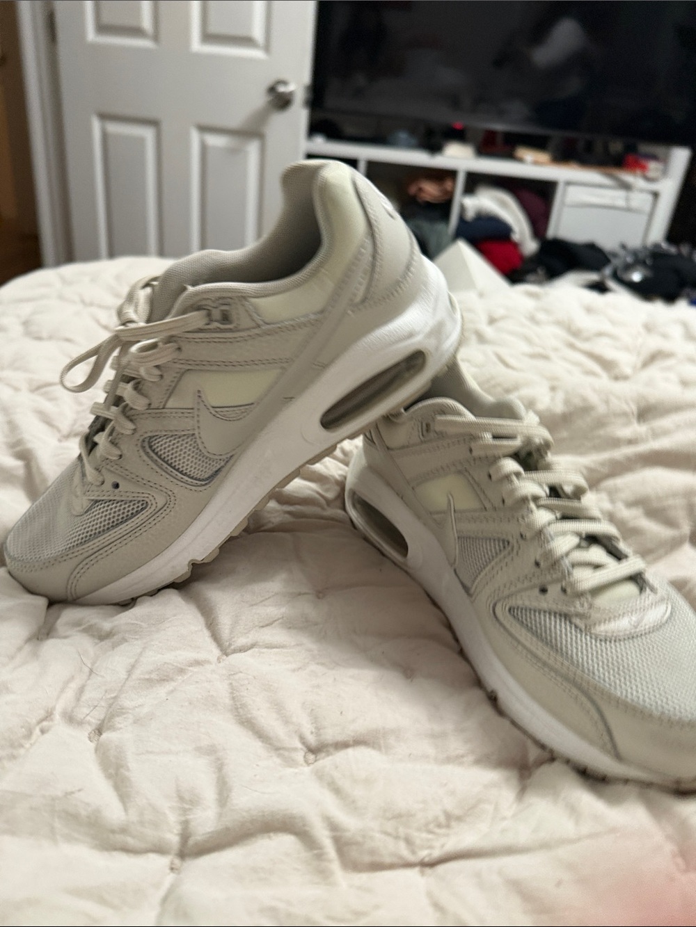 Nike air max command